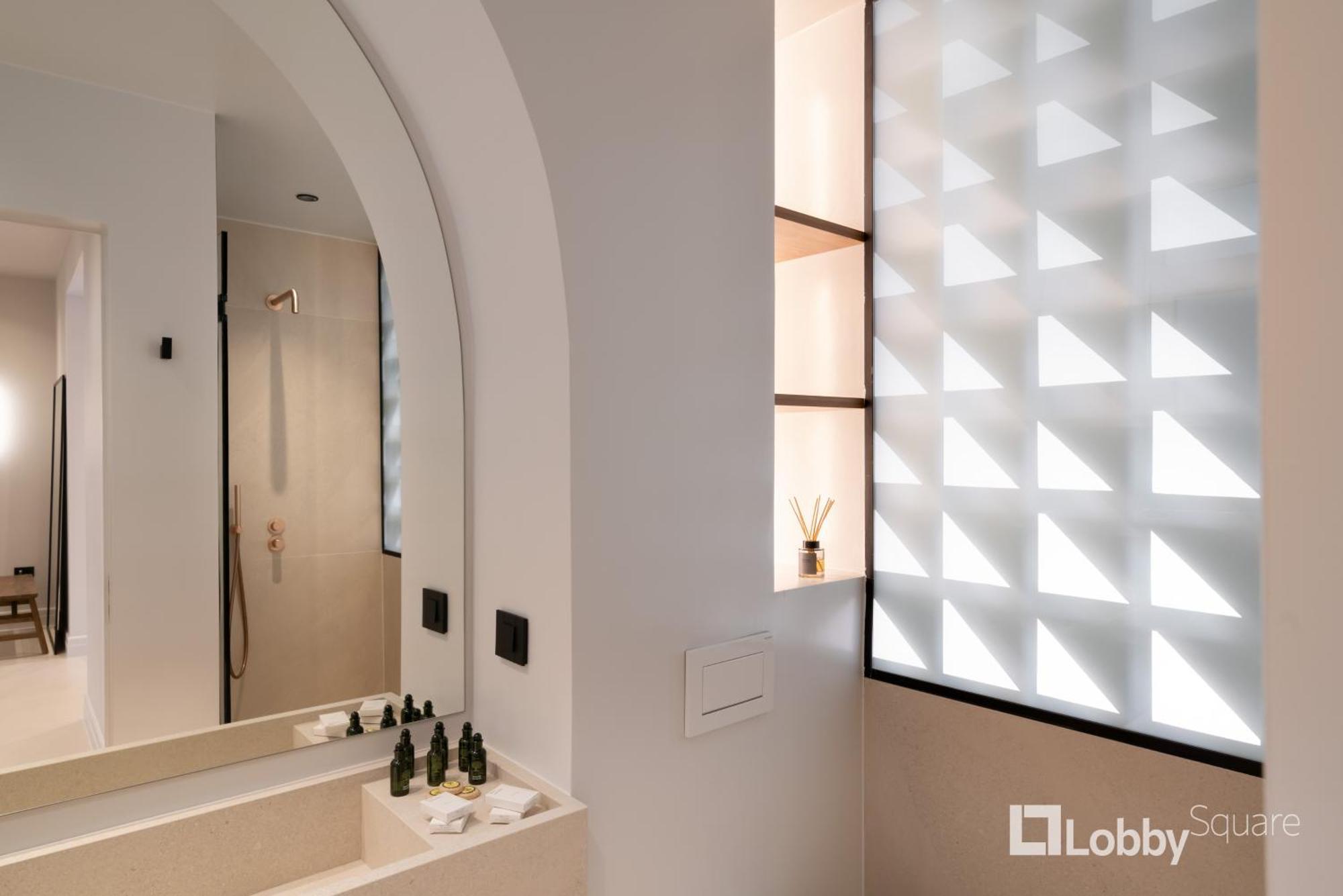 Muse By Lobbysquare Apartment Athens